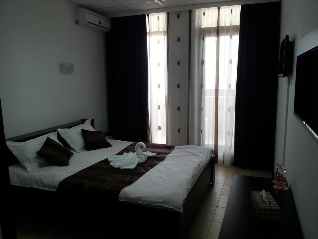 Hotel Solea Beach 马马亚 外观 照片